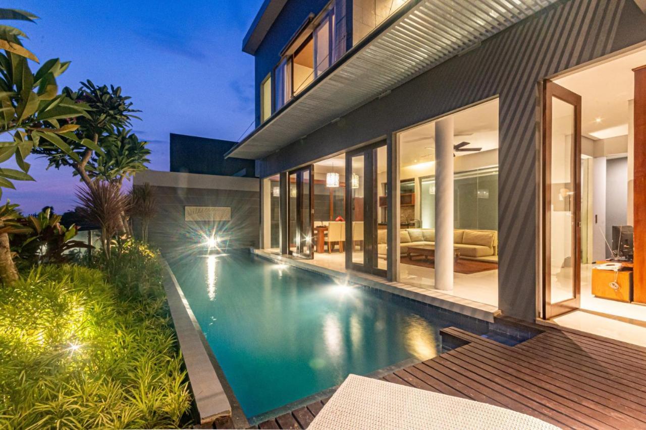 Nitya Loka Villas Кута Екстериор снимка